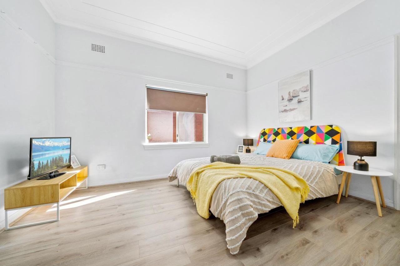 Burwood Newly Renovated 2 Bedroom Apartment Sydney Buitenkant foto